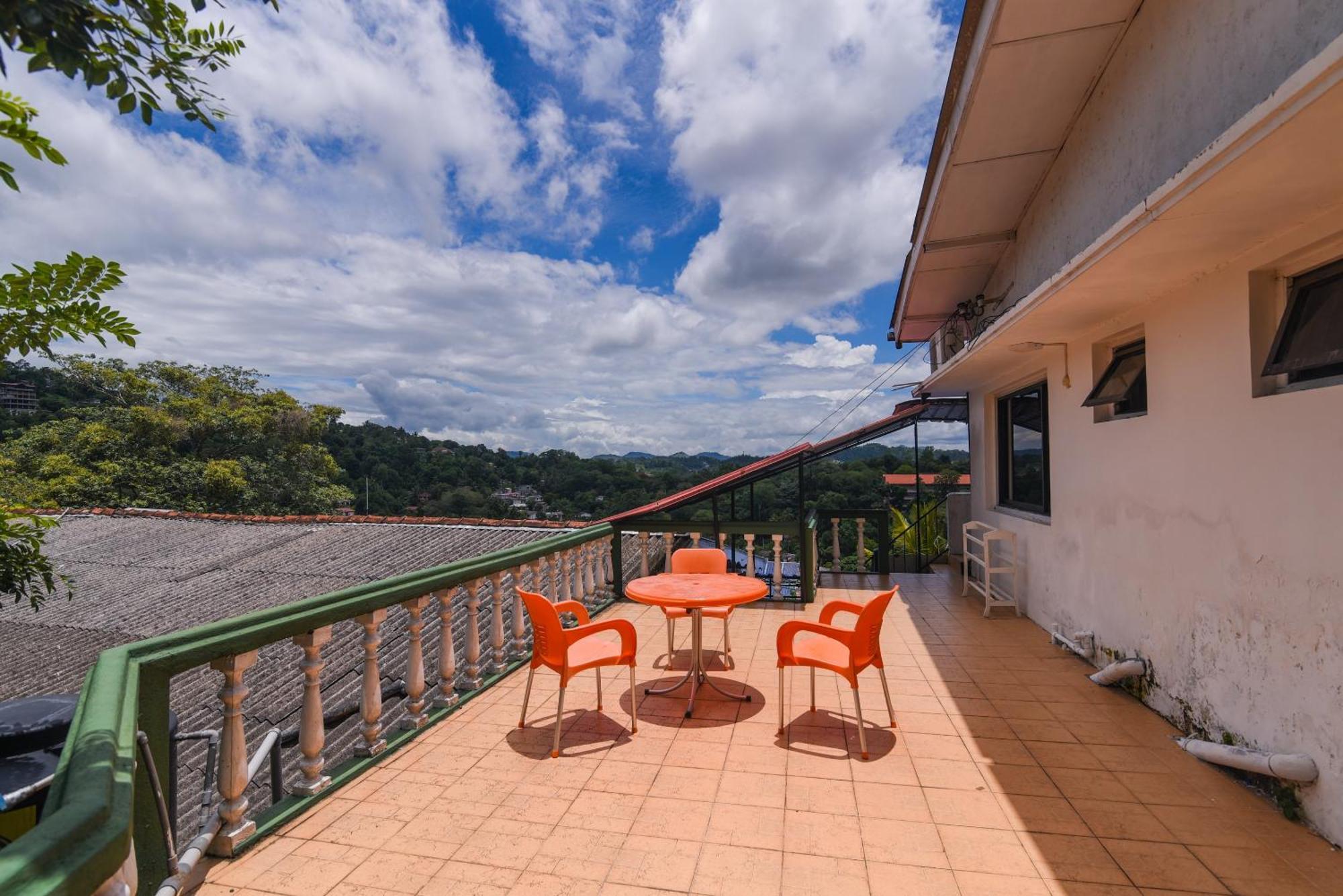 King Leisure Residence Kandy Exterior photo